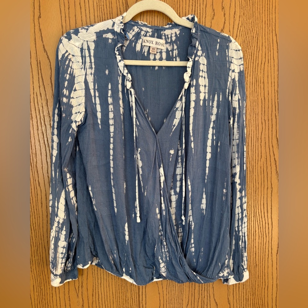 Knox Rose Navy and White Blouse